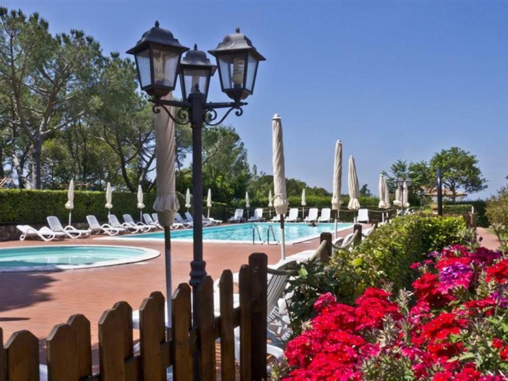 Villaggio Residence La Pieve Di Pomaia Ngoại thất bức ảnh